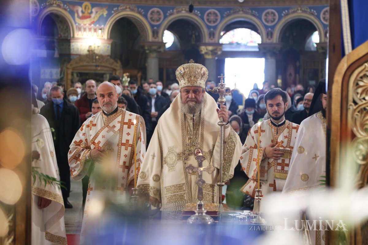 Sfânta Liturghie în prima zi din an la Catedrala Mitropolitană din Sibiu 199273