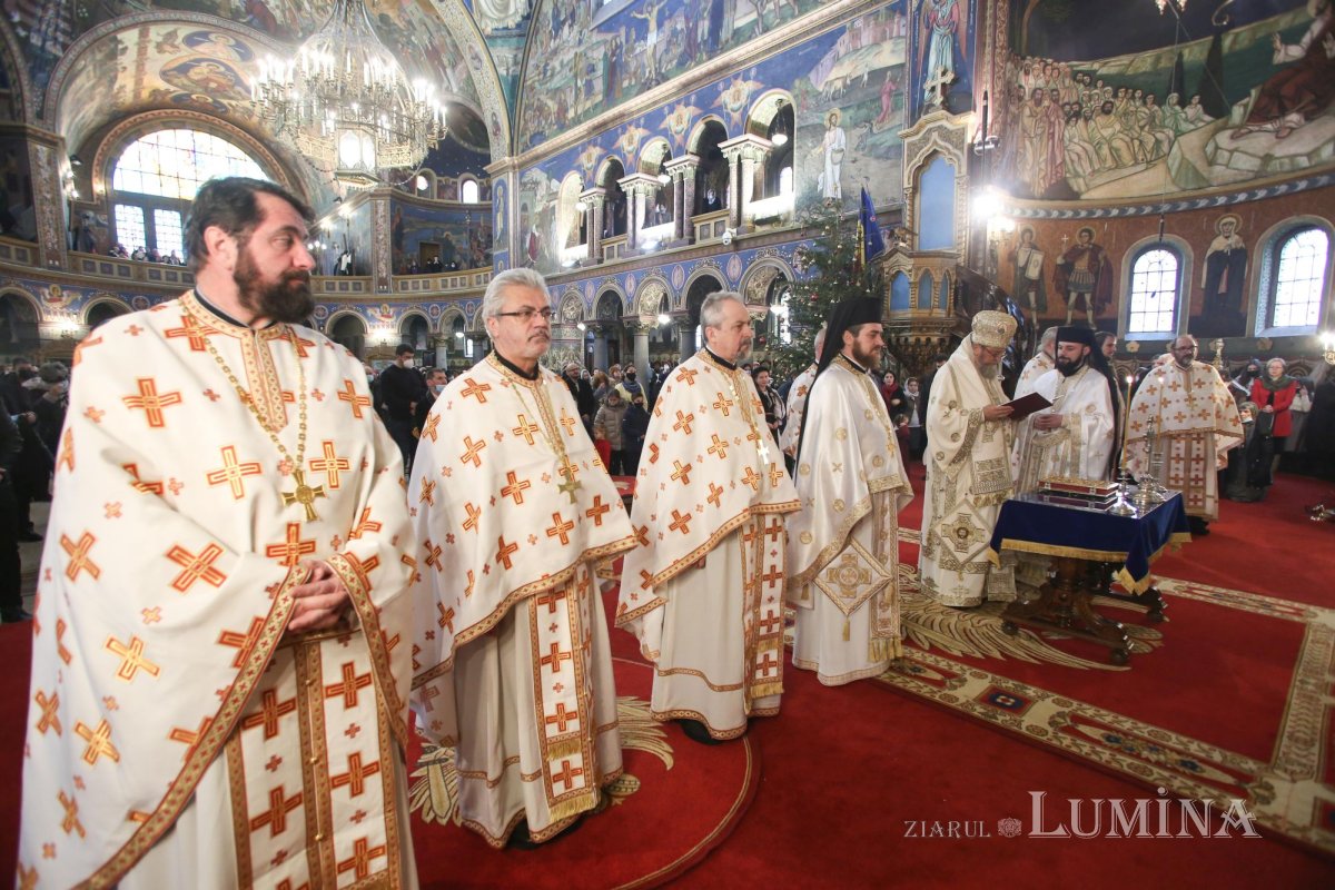 Sfânta Liturghie în prima zi din an la Catedrala Mitropolitană din Sibiu 199278