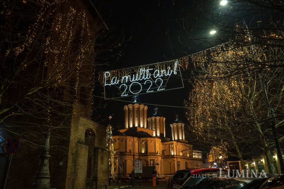 Slujba din noaptea trecerii dintre ani la Catedrala Patriarhală 199379