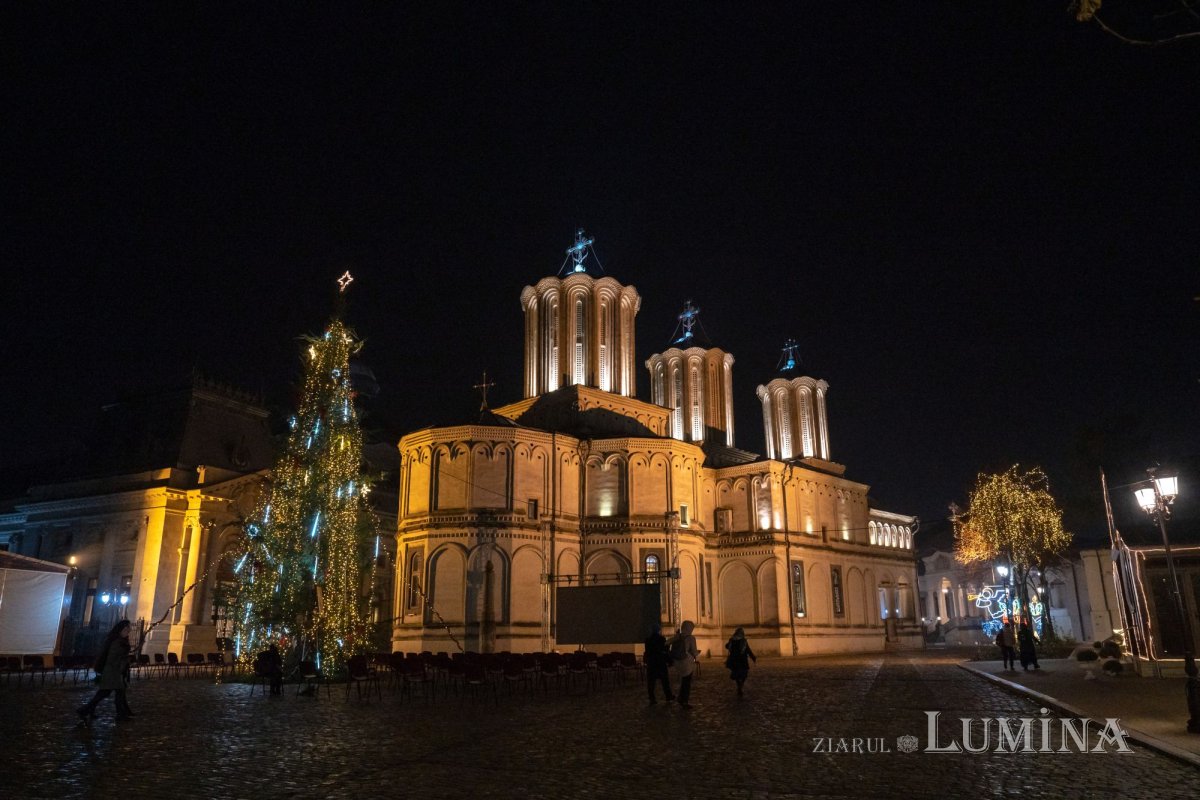 Slujba din noaptea trecerii dintre ani la Catedrala Patriarhală 199380