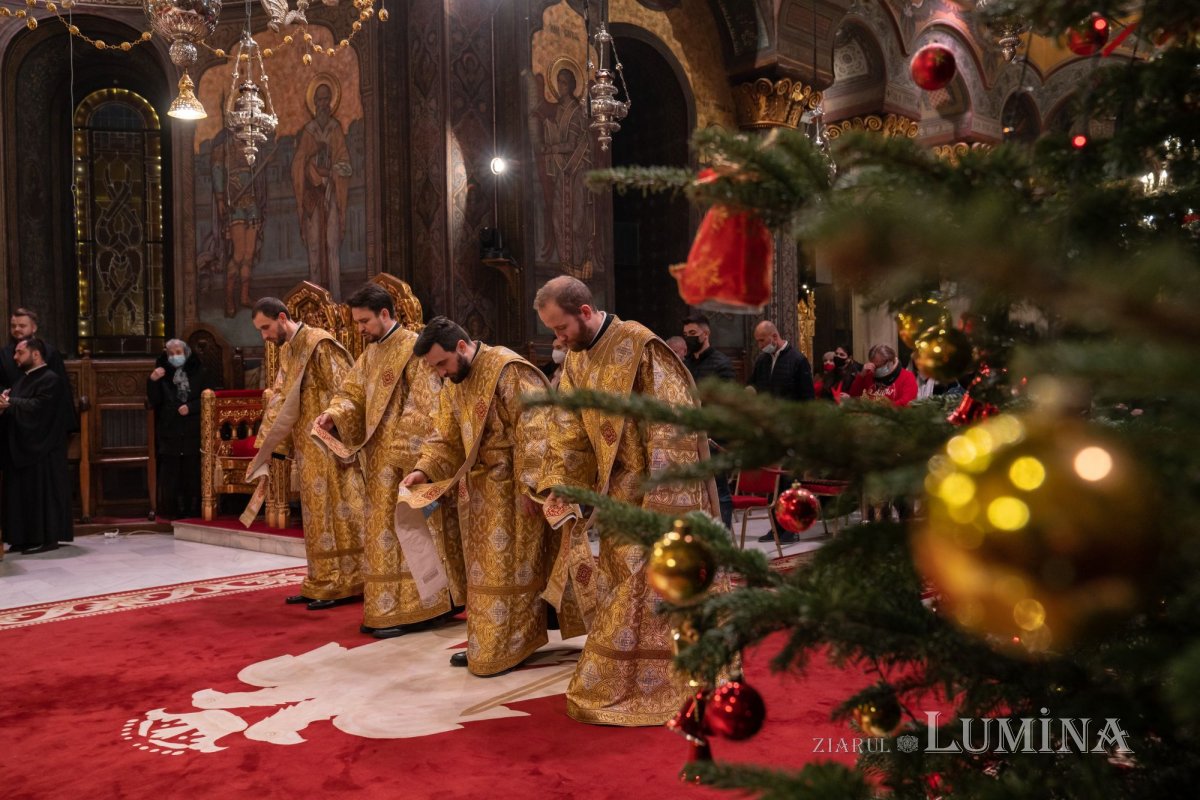 Slujba din noaptea trecerii dintre ani la Catedrala Patriarhală 199457