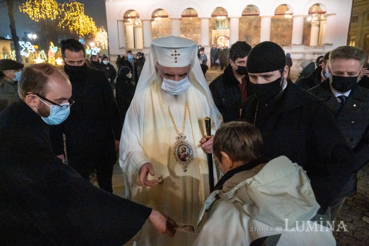 Slujba din noaptea trecerii dintre ani la Catedrala Patriarhală 199470