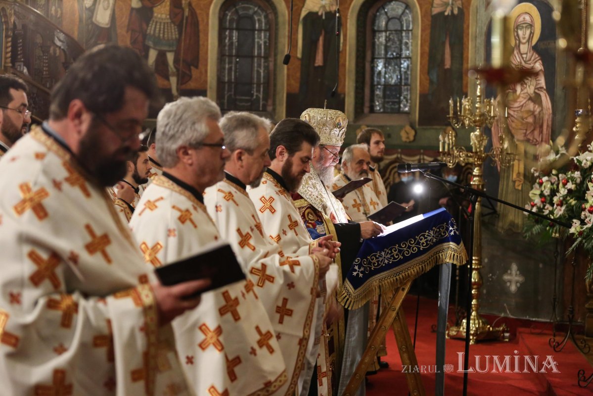Slujba trecerii dintre ani la Catedrala Mitropolitană din Sibiu 199228