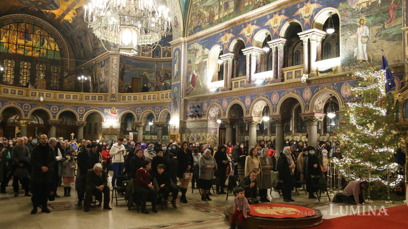 Slujba trecerii dintre ani la Catedrala Mitropolitană din Sibiu 199230