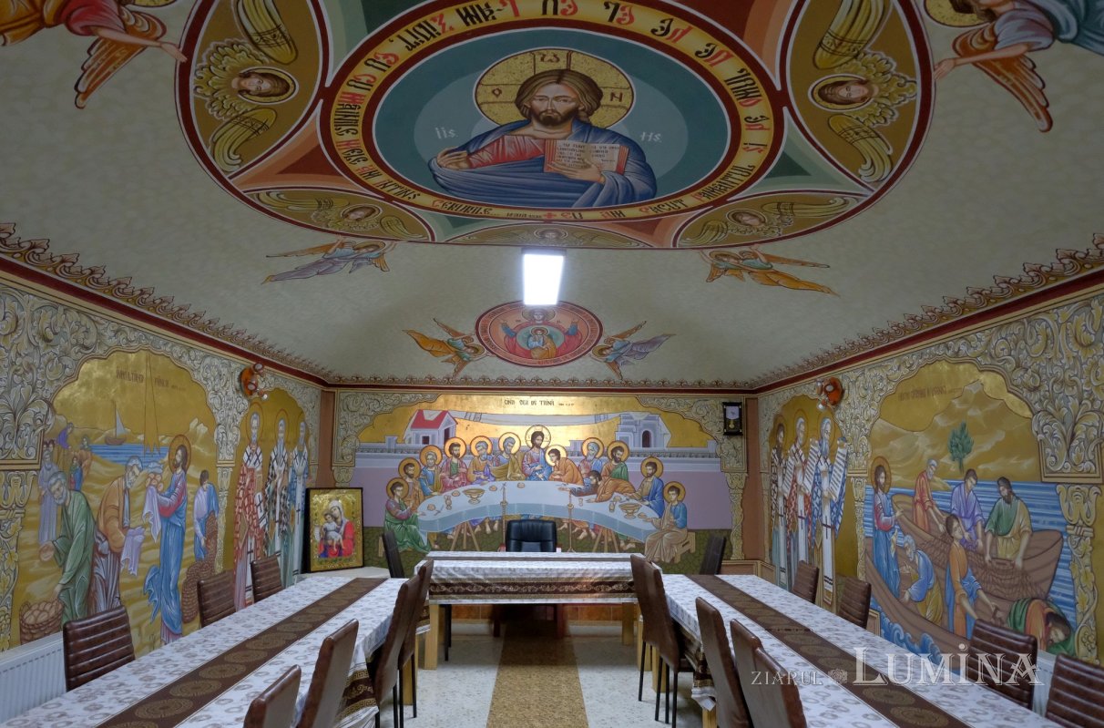 Crucea de la Coslogeni, care s-a făcut ușă de altar 199861