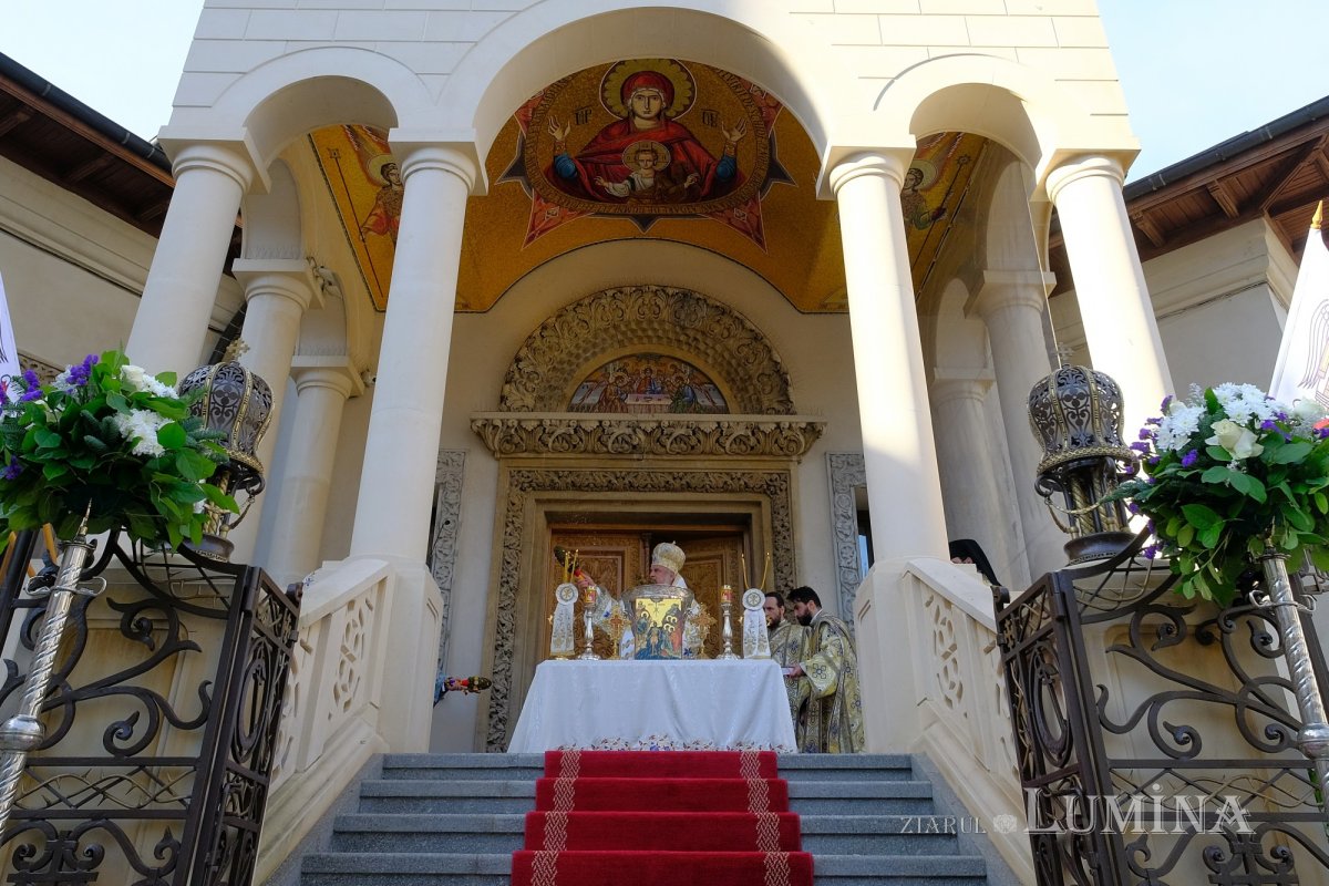 Sărbătoarea Botezului Domnului la Catedrala Patriarhală 200036