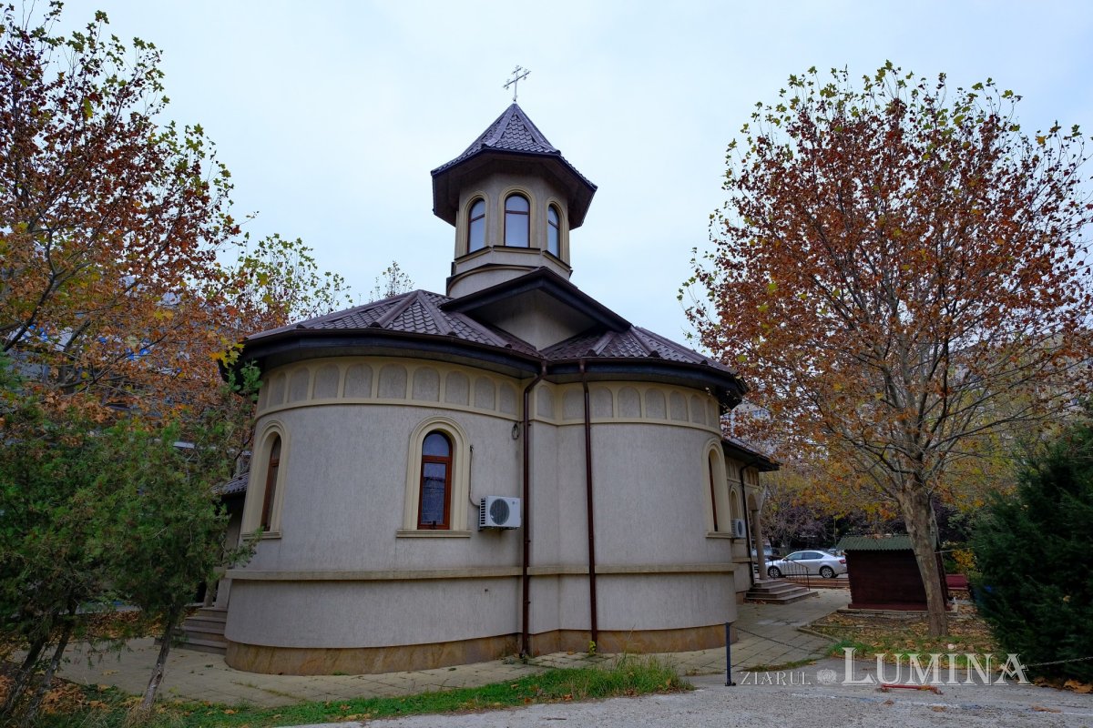 „Doctorul de suflete” dintr-un spital suport COVID-19 200110