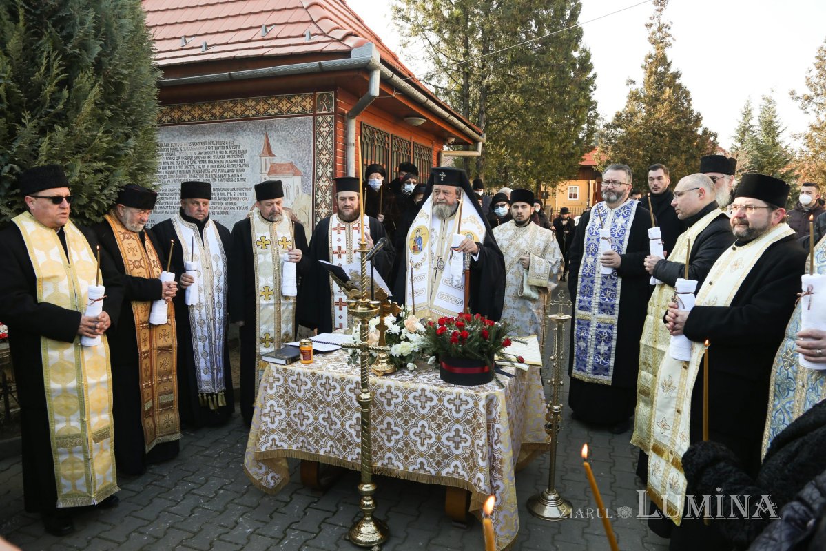 Părintele academician Mircea Păcurariu, pomenit la un an de la trecerea în veşnicie 200660
