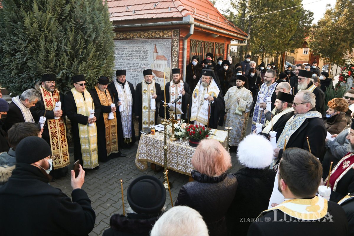 Părintele academician Mircea Păcurariu, pomenit la un an de la trecerea în veşnicie 200661