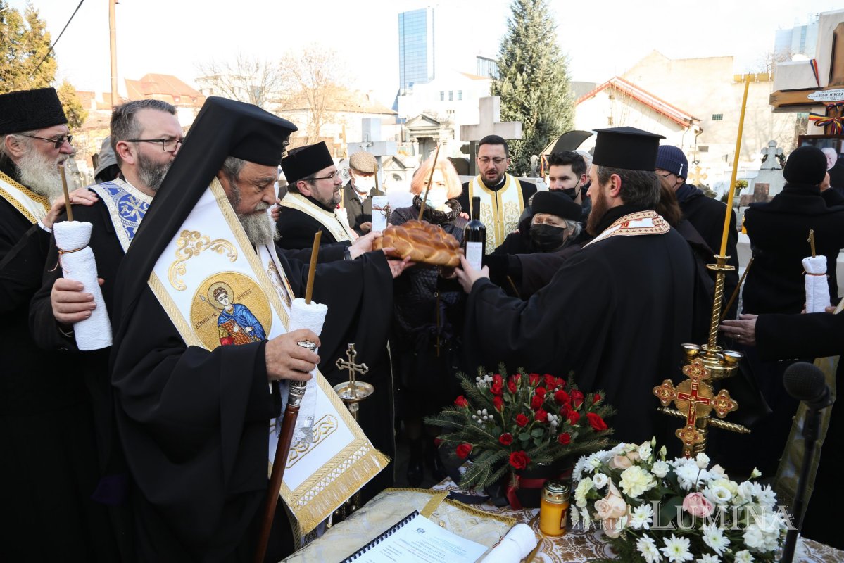 Părintele academician Mircea Păcurariu, pomenit la un an de la trecerea în veşnicie 200670