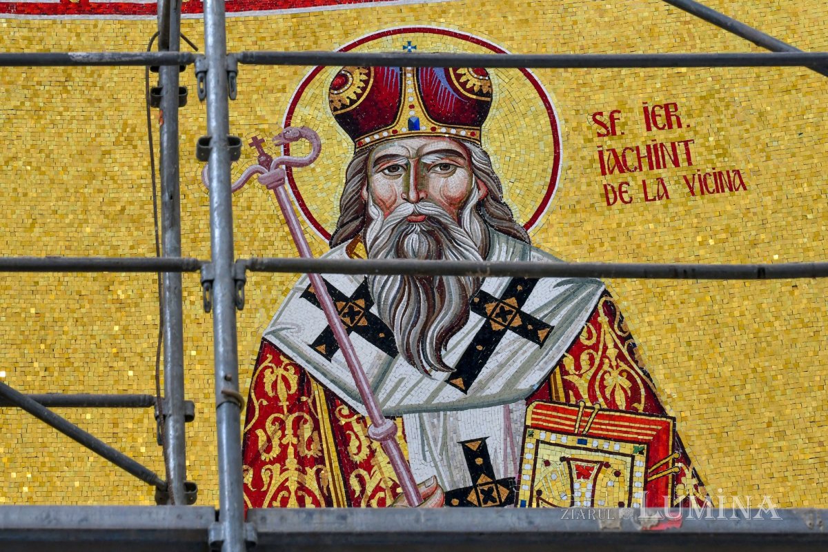 Șantierul Catedralei Mântuirii Neamului la început de an 200561