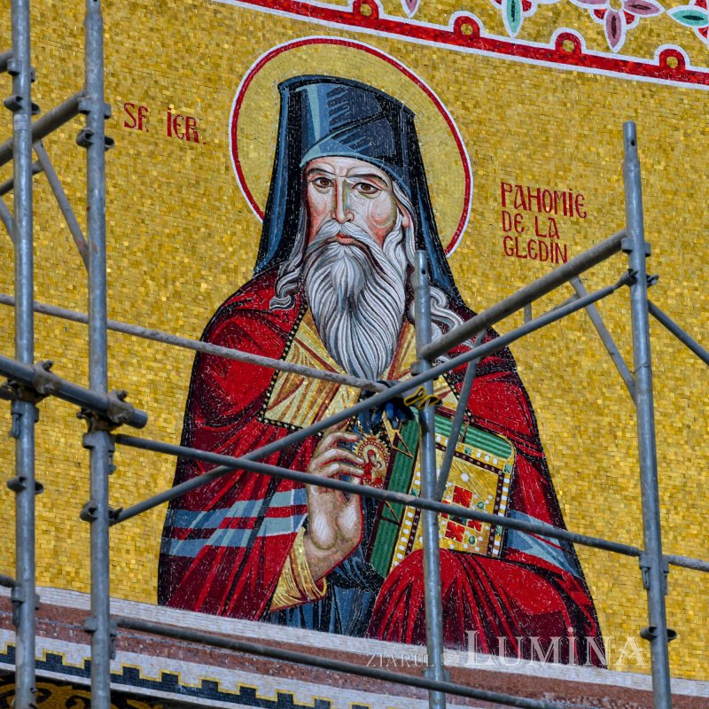 Șantierul Catedralei Mântuirii Neamului la început de an 200567