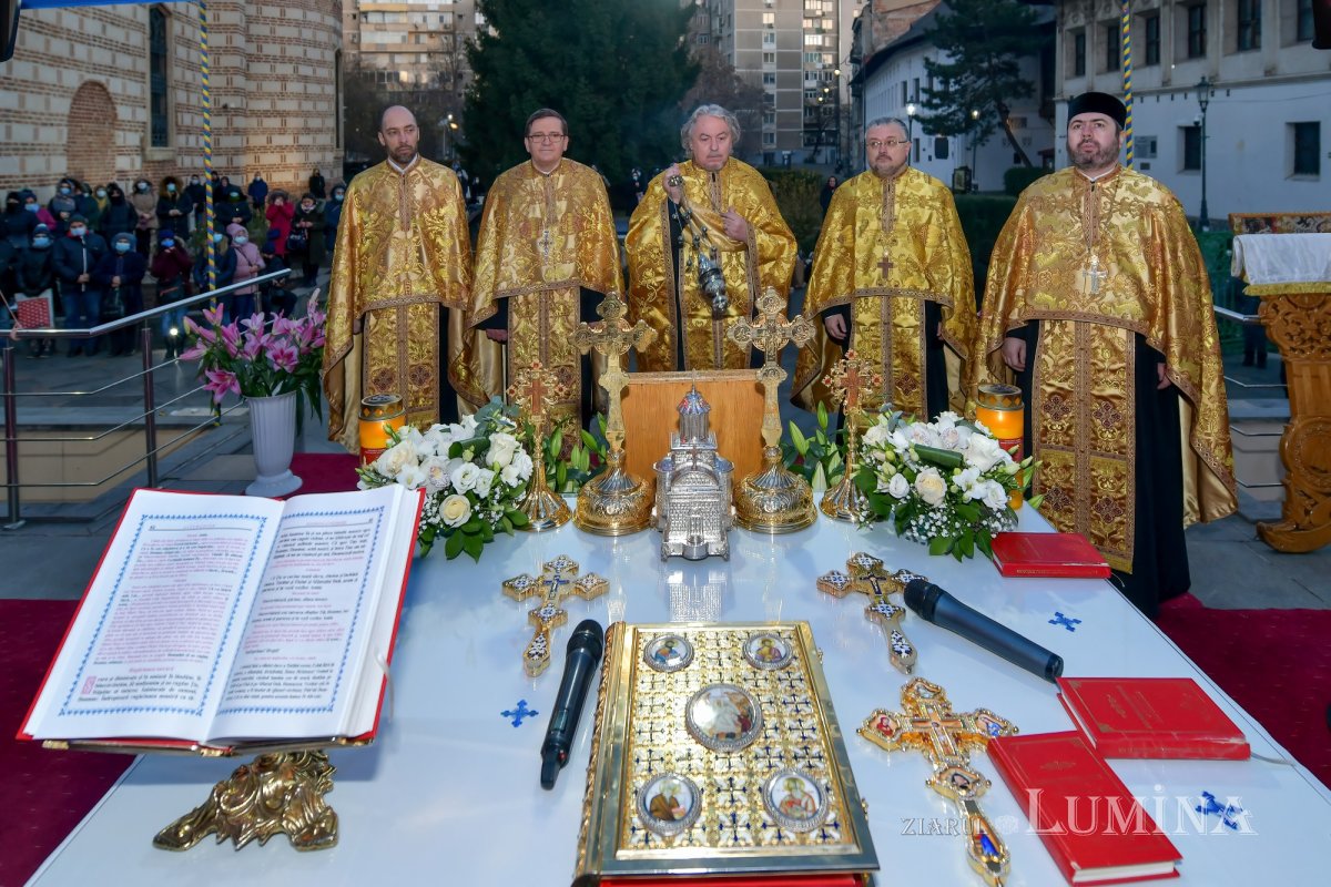 Laudă de seară adusă Cuviosului Antonie cel Mare în Capitală 200971