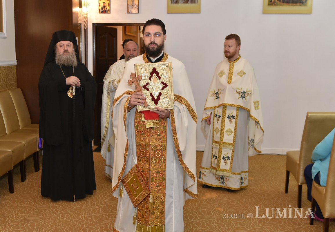 Moaștele Sfântului Alexandru oferite capelei unui cămin de bătrâni din Capitală  200810