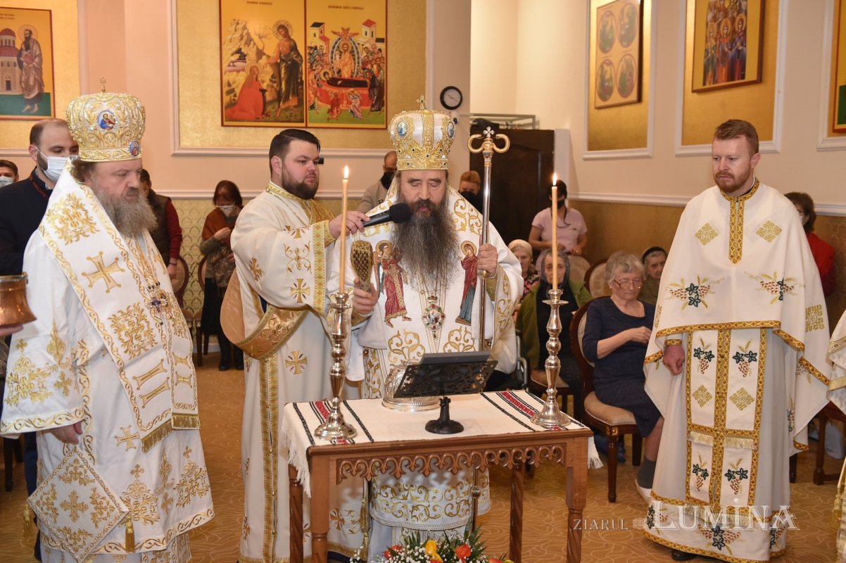 Moaștele Sfântului Alexandru oferite capelei unui cămin de bătrâni din Capitală  200821