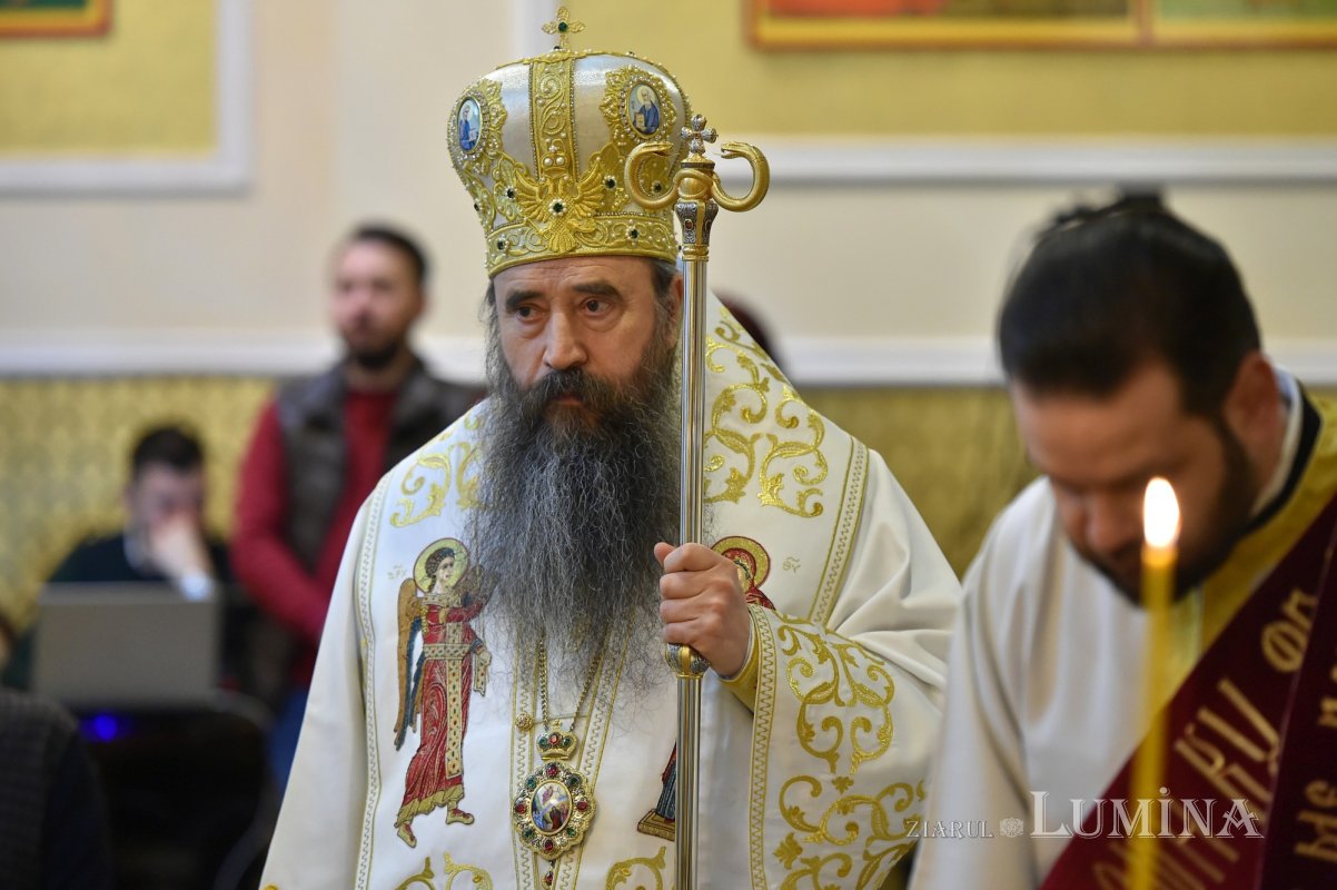 Moaștele Sfântului Alexandru oferite capelei unui cămin de bătrâni din Capitală  200829