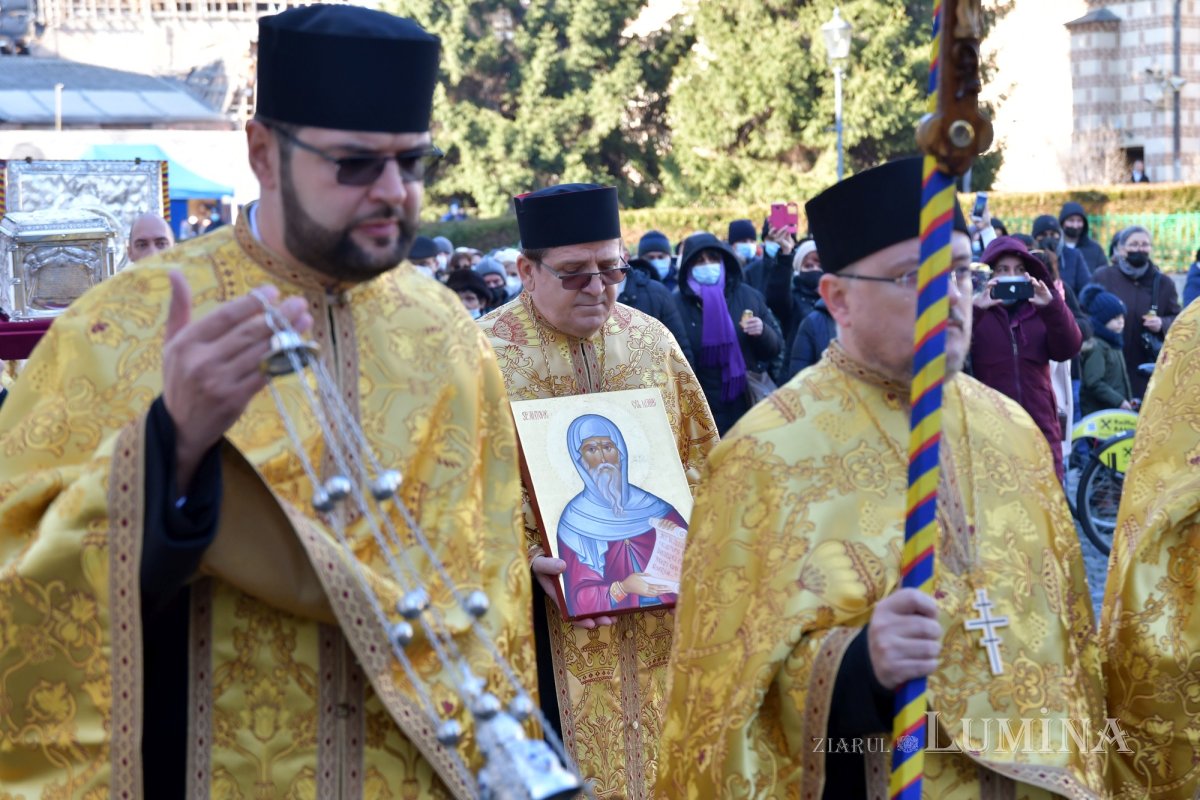 Procesiune cu icoana și moaștele Sfântului Antonie cel Mare în Capitală 200854