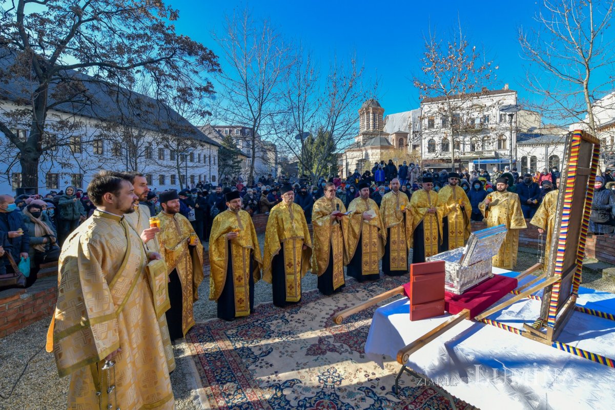 Procesiune cu icoana și moaștele Sfântului Antonie cel Mare în Capitală 200872