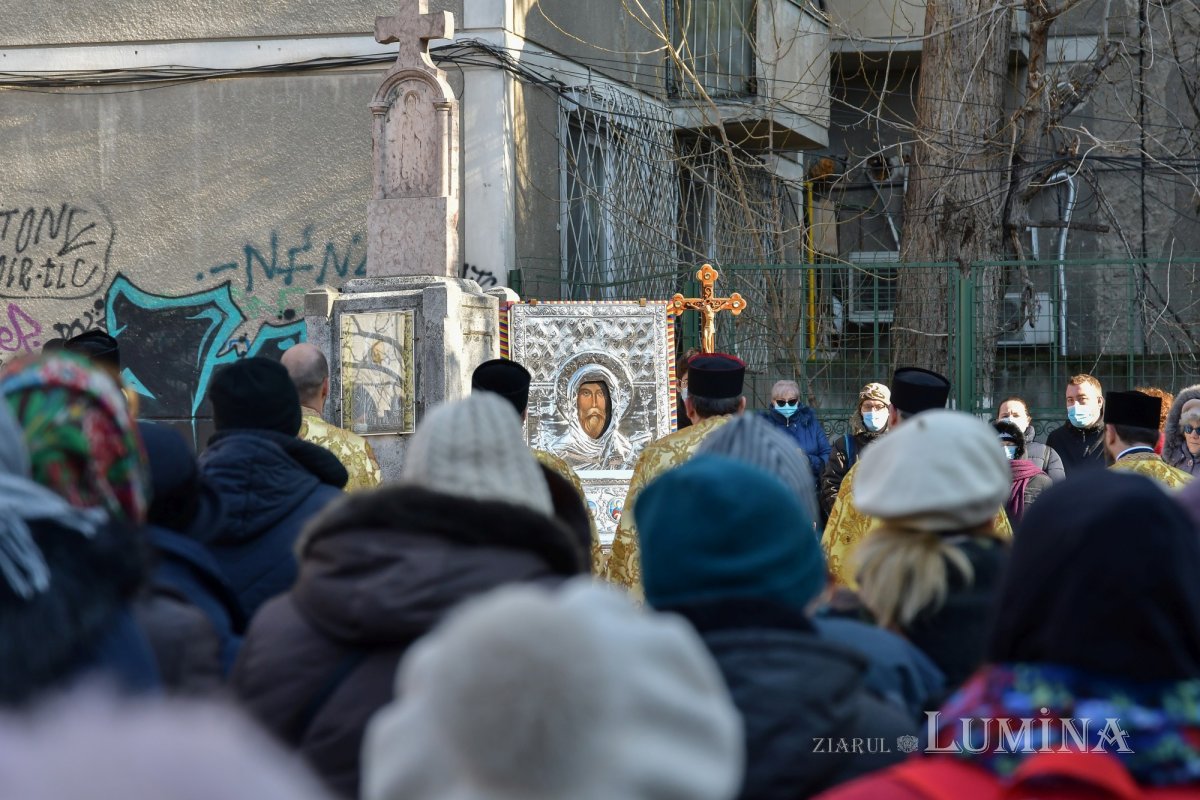 Procesiune cu icoana și moaștele Sfântului Antonie cel Mare în Capitală 200873