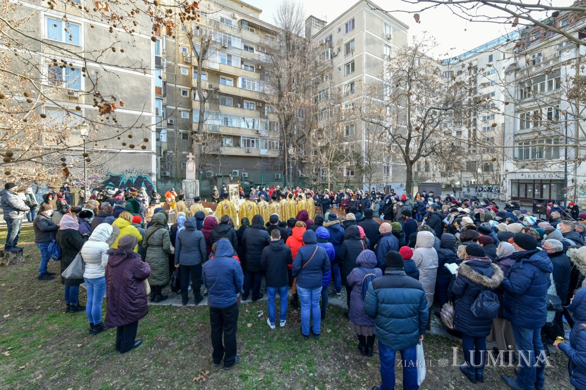 Procesiune cu icoana și moaștele Sfântului Antonie cel Mare în Capitală 200878