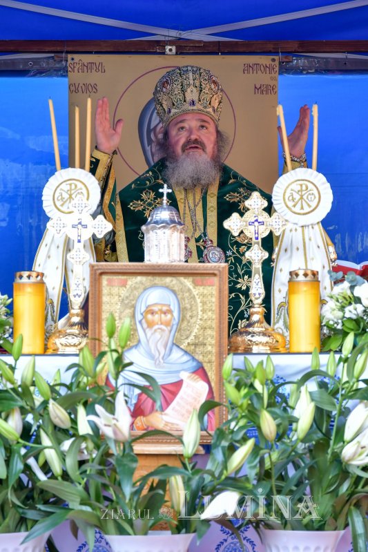 Sfântul Antonie cel Mare cinstit la biserica sa din centrul Capitalei 201051