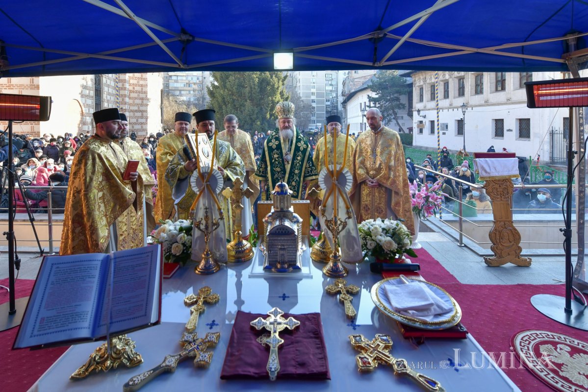 Sfântul Antonie cel Mare cinstit la biserica sa din centrul Capitalei 201053