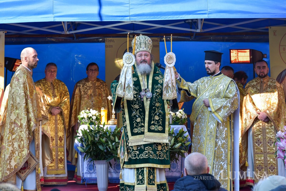 Sfântul Antonie cel Mare cinstit la biserica sa din centrul Capitalei 201055