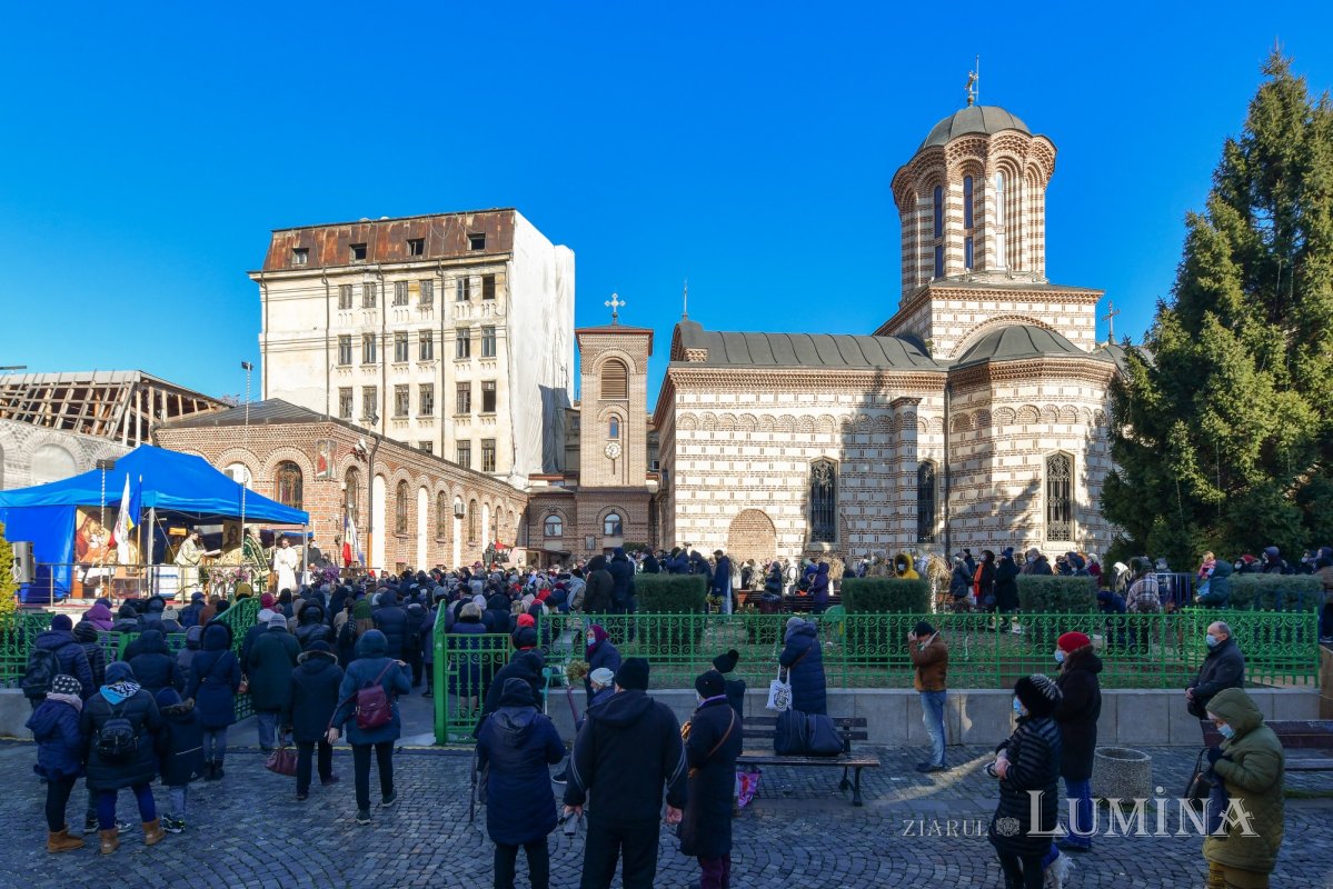 Sfântul Antonie cel Mare cinstit la biserica sa din centrul Capitalei 201061