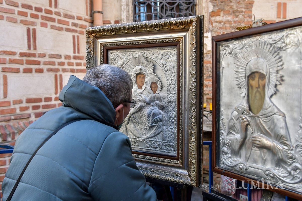 Sfântul Antonie cel Mare cinstit la biserica sa din centrul Capitalei 201071