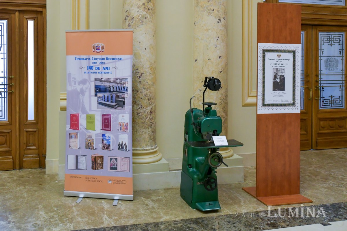 Expoziție dedicată împlinirii a 140 de ani de existență a Tipografiei Cărților Bisericești 201365