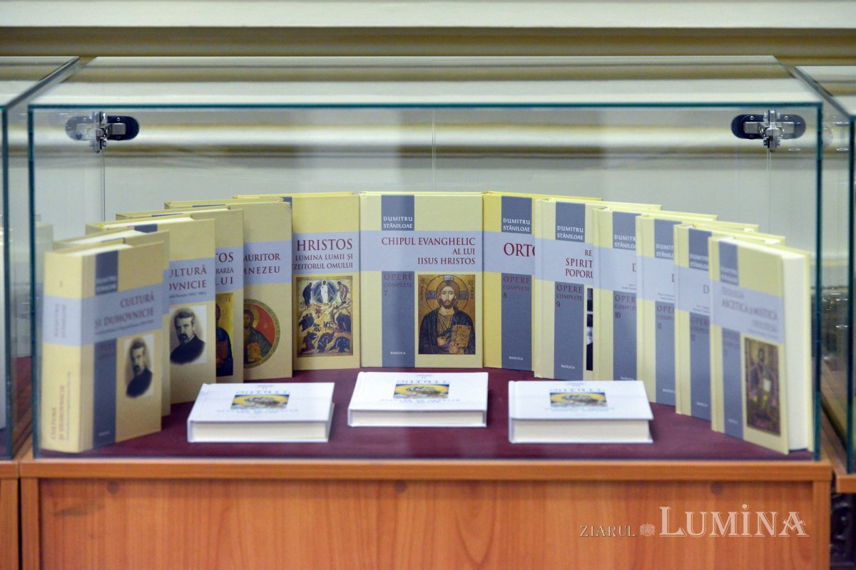 Expoziție dedicată împlinirii a 140 de ani de existență a Tipografiei Cărților Bisericești 201370