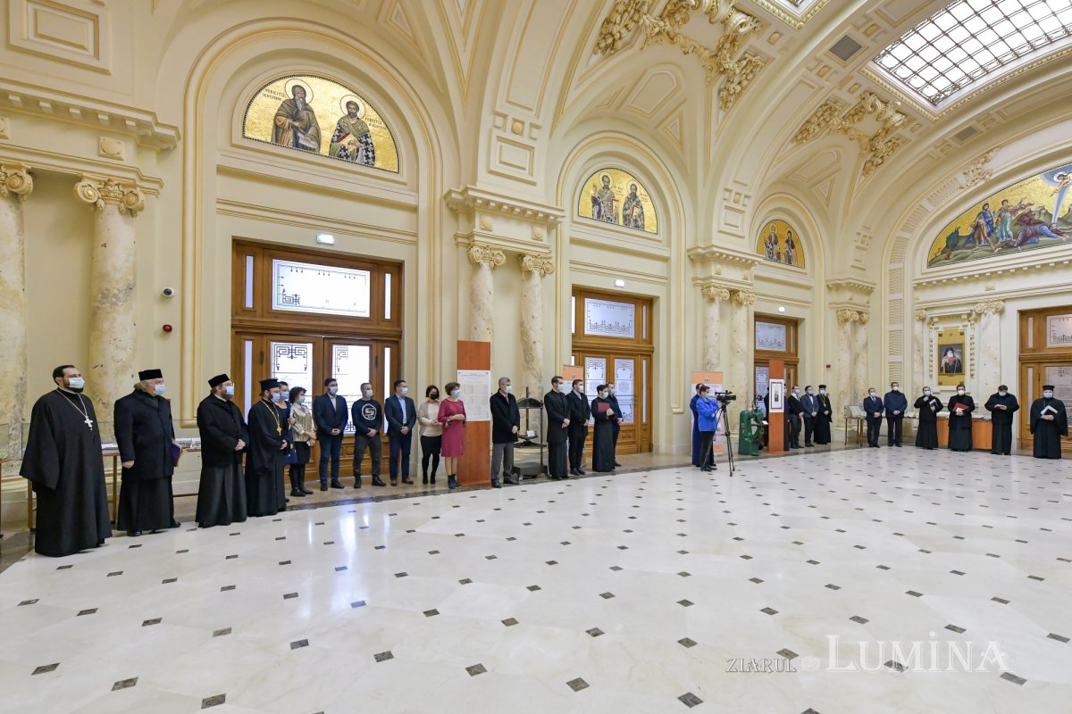 Expoziție dedicată împlinirii a 140 de ani de existență a Tipografiei Cărților Bisericești 201386