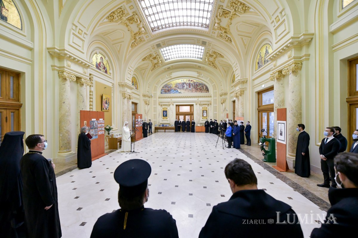 Expoziție dedicată împlinirii a 140 de ani de existență a Tipografiei Cărților Bisericești 201393