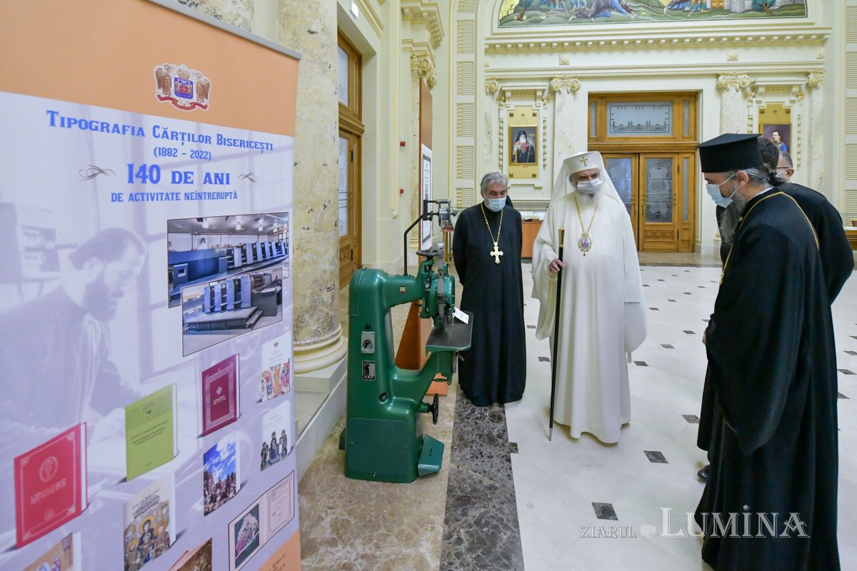 Expoziție dedicată împlinirii a 140 de ani de existență a Tipografiei Cărților Bisericești 201398