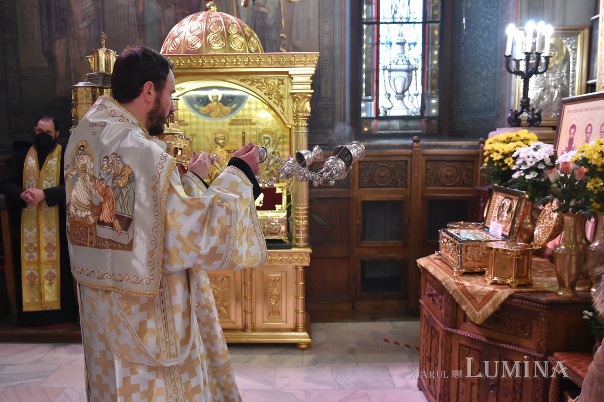 Laudă de seară adusă Sfinților Trei Ierarhi la Catedrala Patriarhală 201991