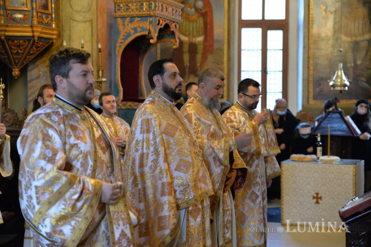 Ocrotitorii învățământului teologic cinstiți la Facultatea „Justinian Patriarhul“ 202110