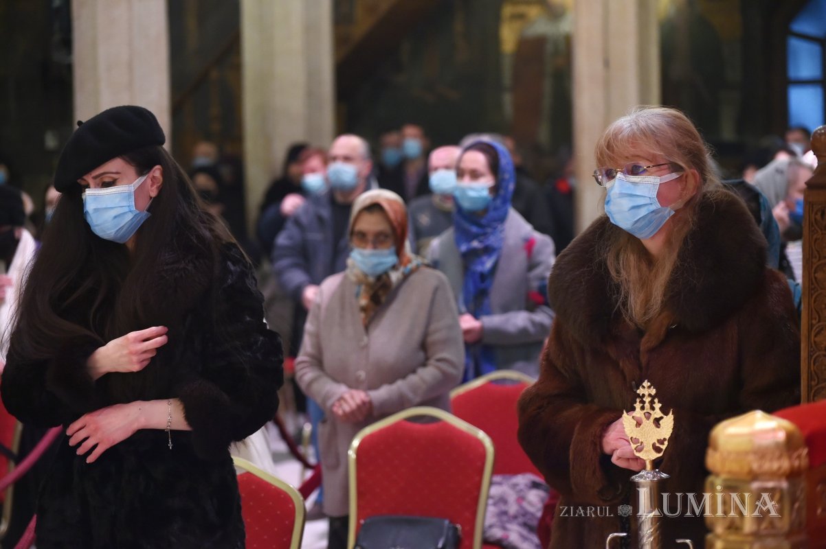 Sărbătoarea Sfinților Trei Ierarhi pe Colina Bucuriei 202079