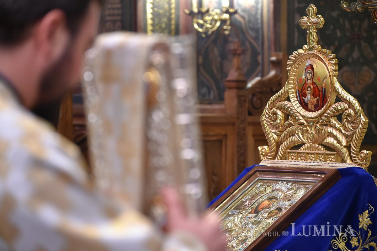 Sărbătoarea Sfinților Trei Ierarhi pe Colina Bucuriei 202092