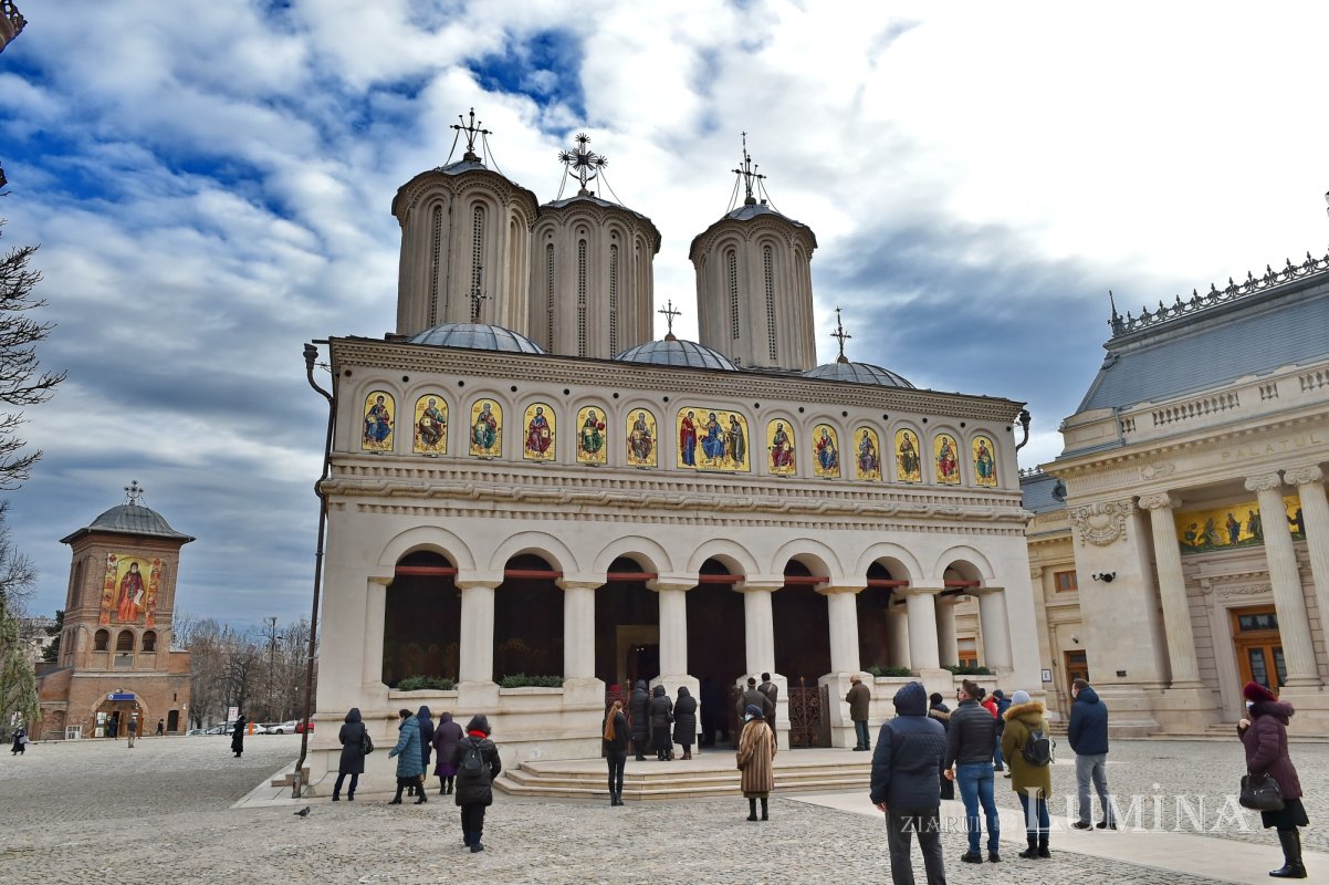 Sărbătoarea Sfinților Trei Ierarhi pe Colina Bucuriei 202096