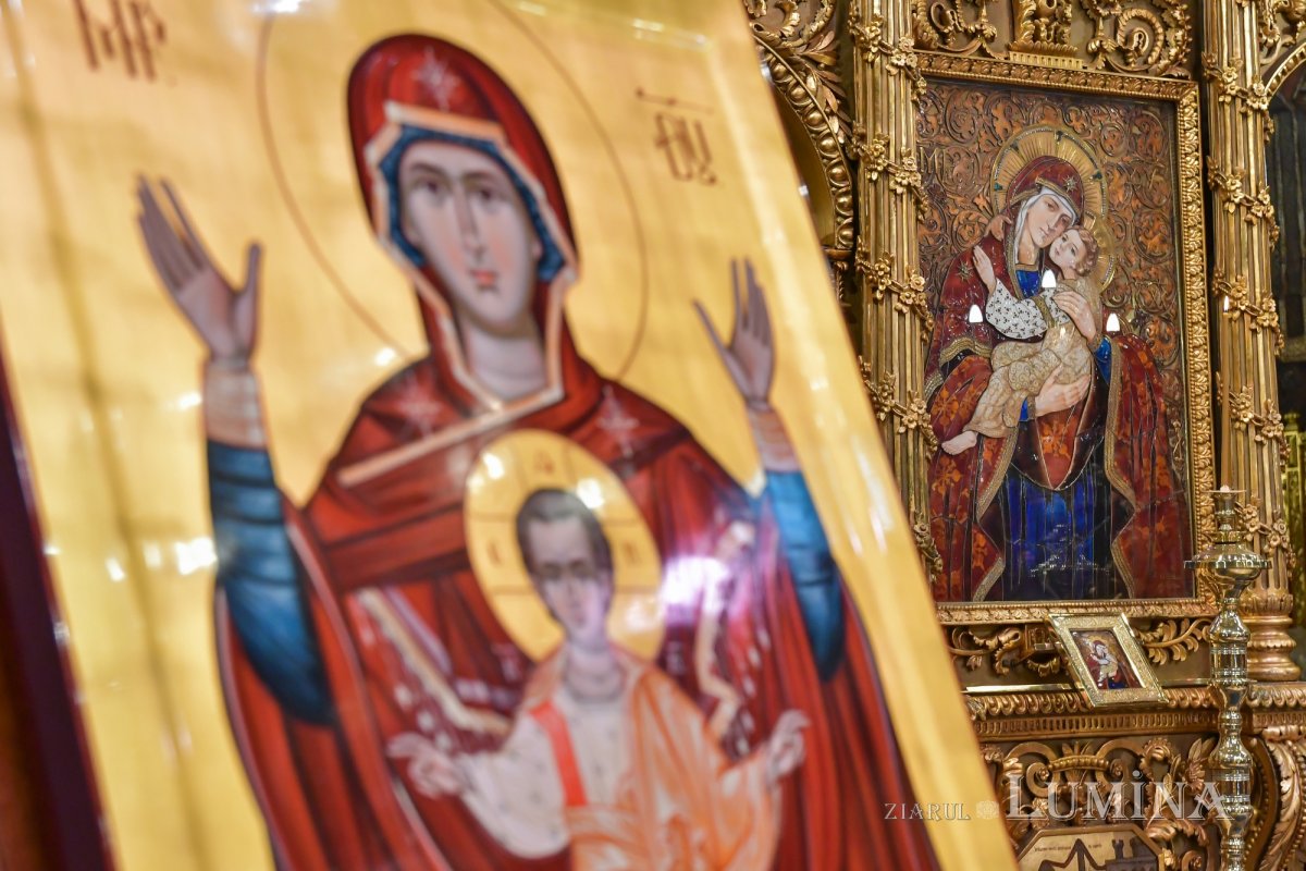 Sărbătoarea Întâmpinării Domnului la Catedrala Patriarhală 202445
