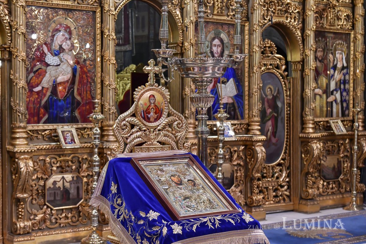 Sărbătoarea Întâmpinării Domnului la Catedrala Patriarhală 202446