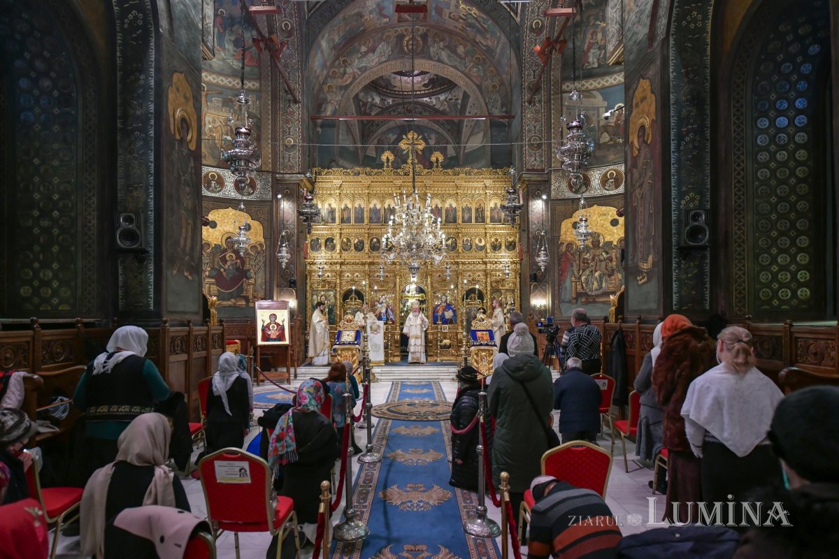 Sărbătoarea Întâmpinării Domnului la Catedrala Patriarhală 202472