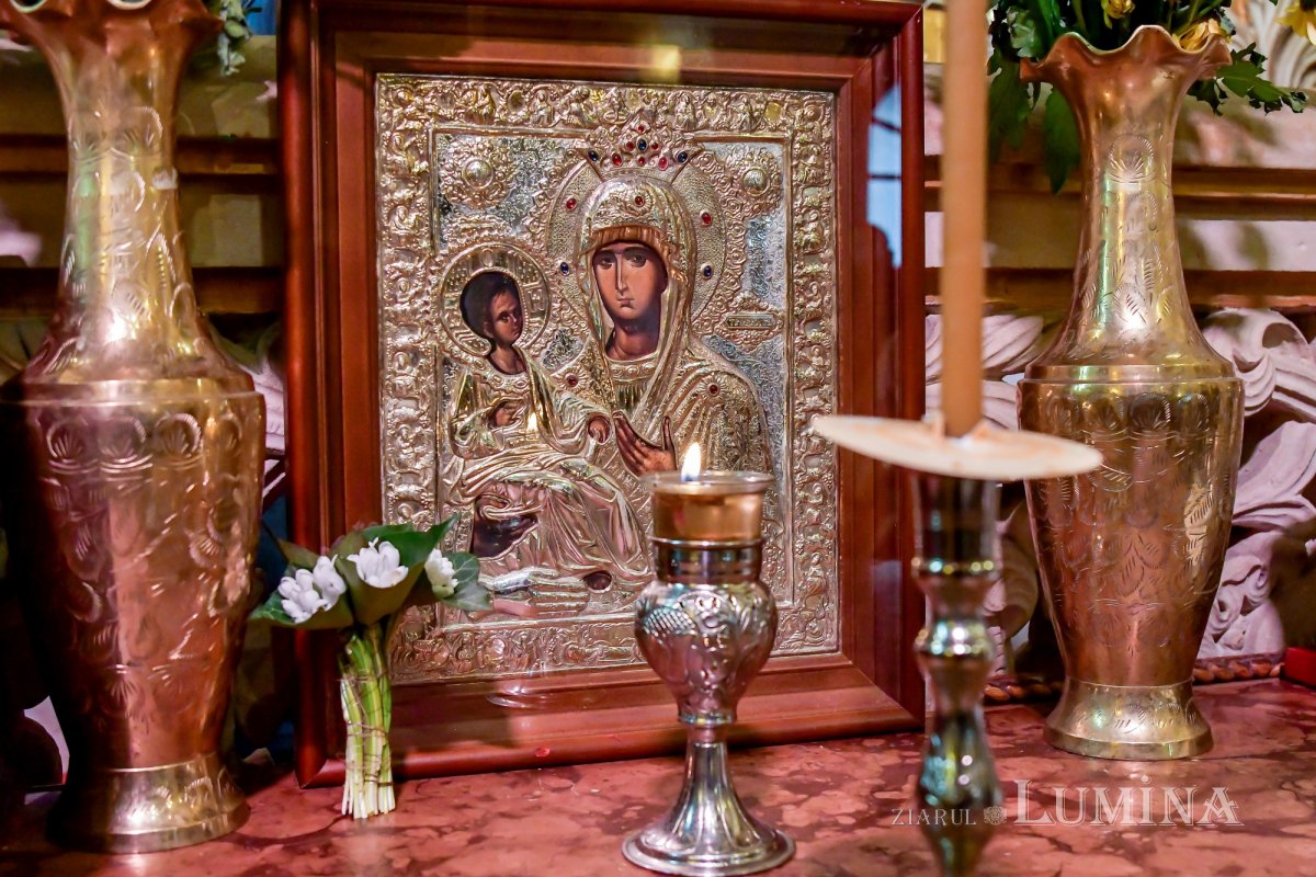 Sărbătoarea Întâmpinării Domnului la Catedrala Patriarhală 202482