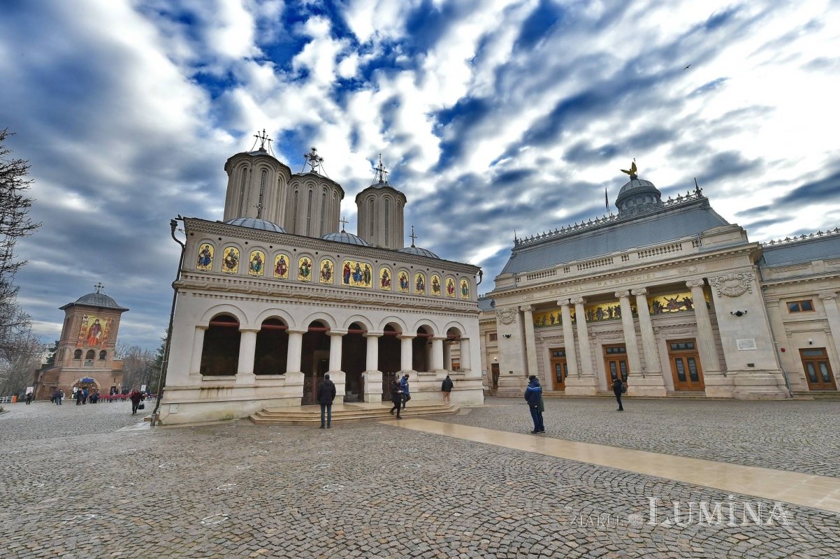 Fotografii artistice ale Publicațiilor Lumina 202631