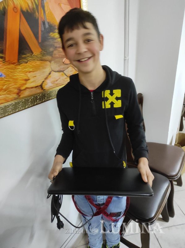 Ajutoare pentru copiii defavorizaţi din cartierul braşovean Bartolomeu 202925