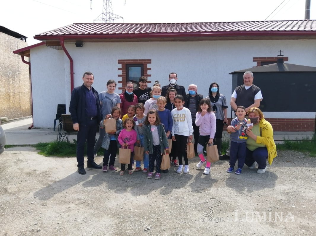 „Din gunoi înalți pe cel lipsit” 202866