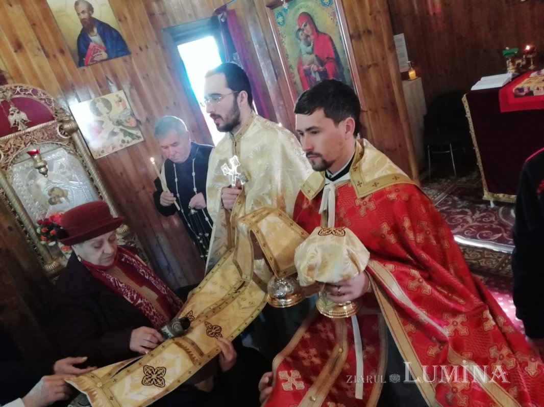 „Din gunoi înalți pe cel lipsit” 202875