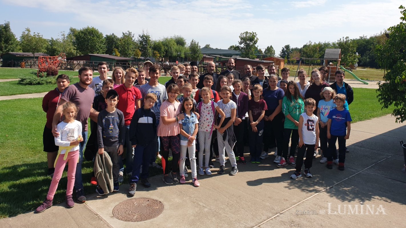 „Din gunoi înalți pe cel lipsit” 202877