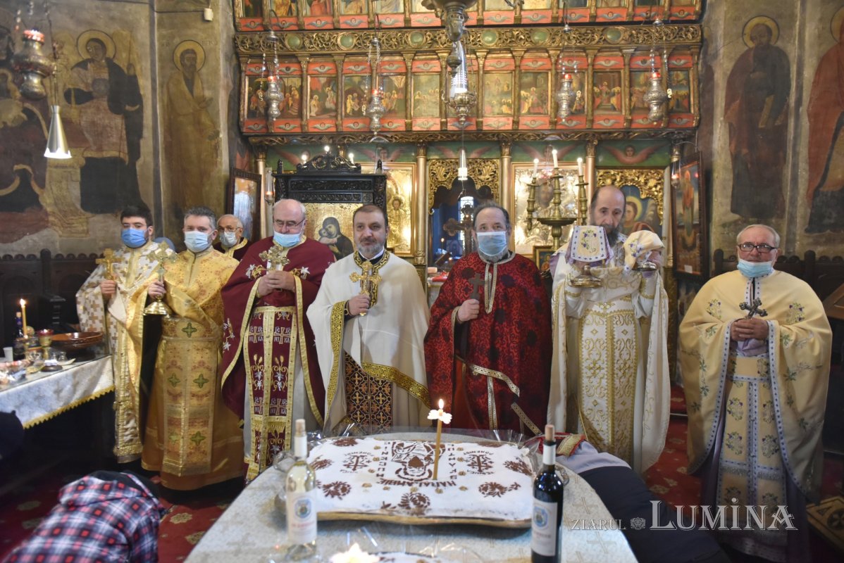 Cinstirea Sfântului Haralambie la o biserică istorică din Capitală 203128