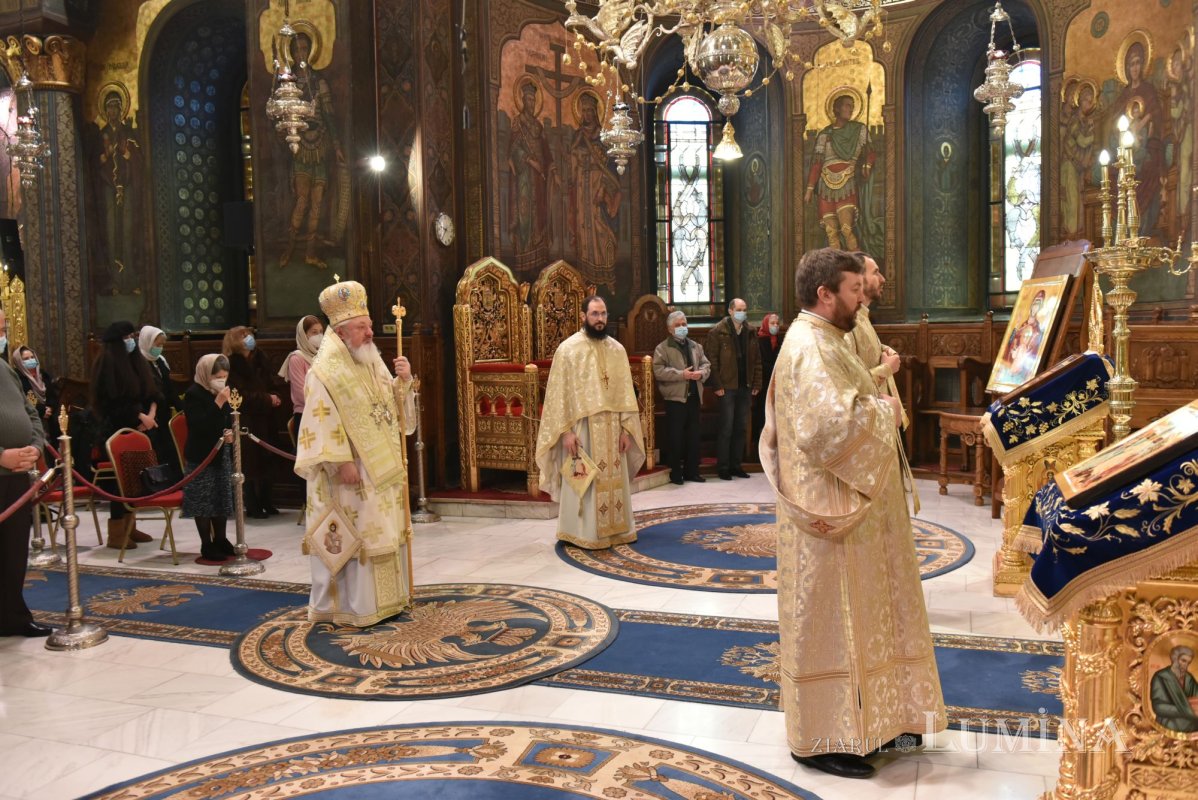 Duminica Vameşului şi a Fariseului la Catedrala Patriarhală 203264